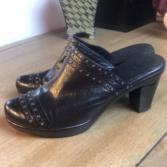 Johnston & Murphy Shoes - JOHNSTON & MURPHY BLACK MULES